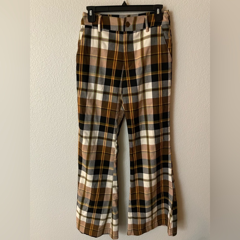 SO high waisted flare pants with autumn plaid pattern. Never worn!